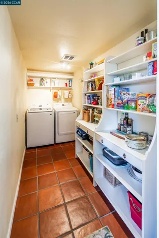 $1,450,000 | 1085 Oak Hill Road, Unit D, Lafayette, CA 94549