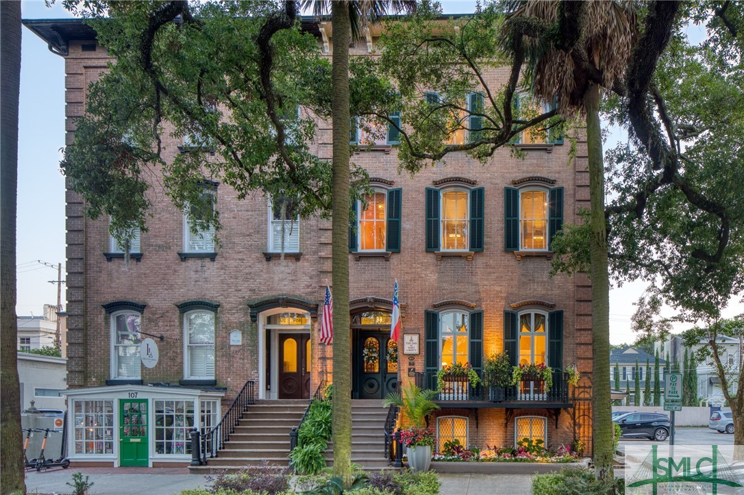 109 West Liberty Street Savannah, GA 31401 - Photo 2 of 50