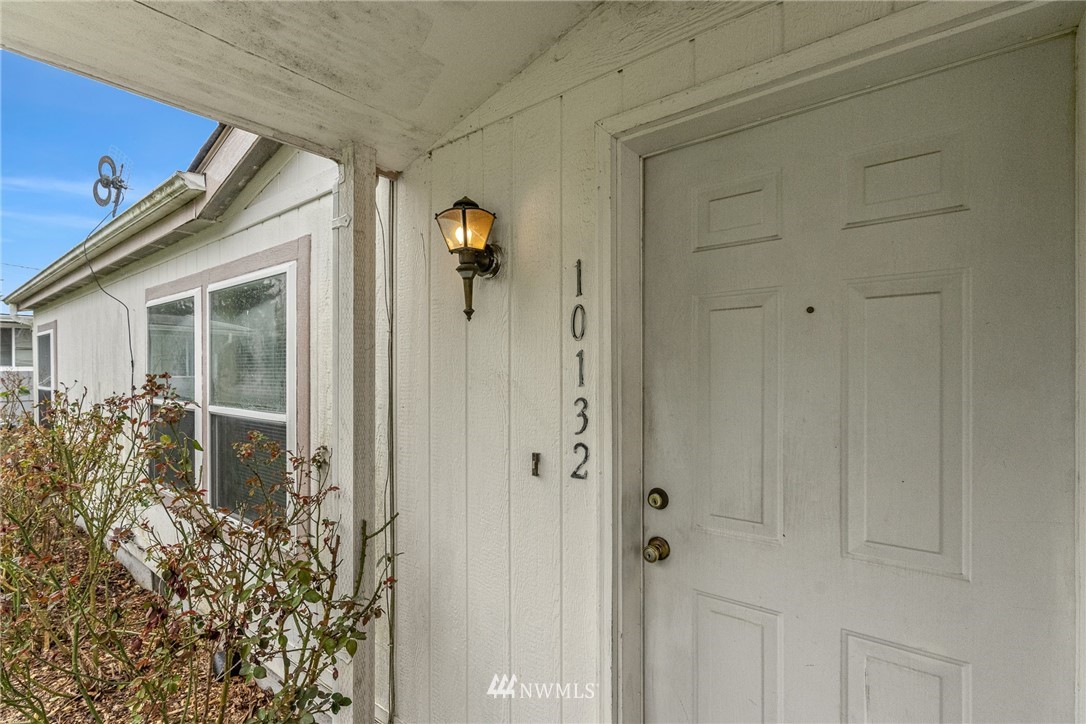 10132 Montana Road Everett, WA 98204 - Photo 2 of 23 Gallery Image 2