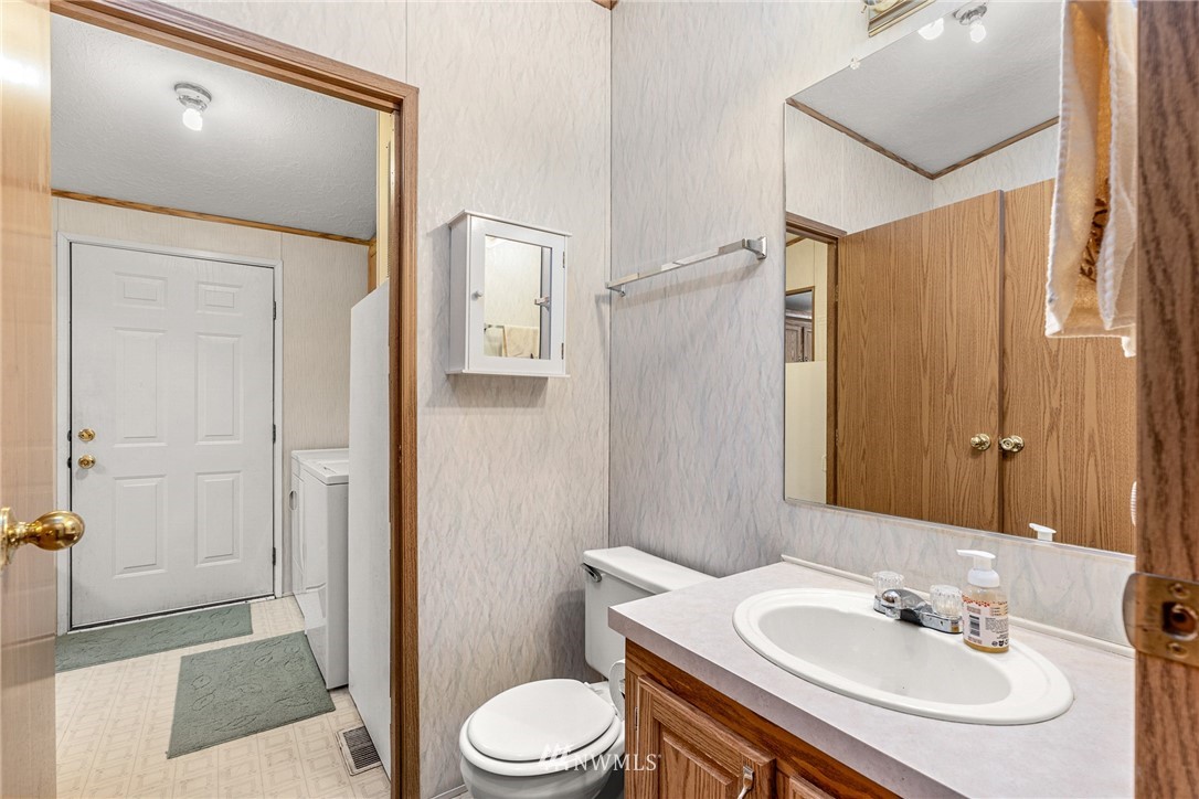 10132 Montana Road Everett, WA 98204 - Photo 12 of 23 Gallery Image 12