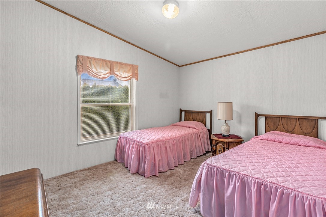 10132 Montana Road Everett, WA 98204 - Photo 15 of 23 Gallery Image 15
