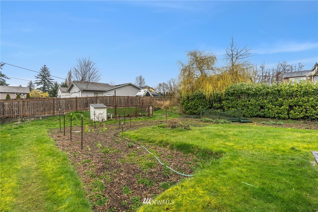 10132 Montana Road Everett, WA 98204 - Photo 22 of 23 Gallery Image 22