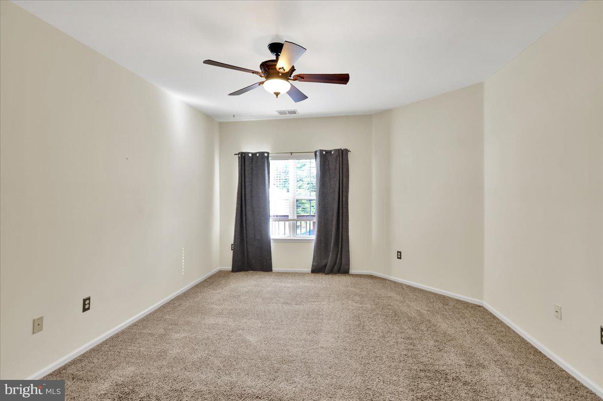 191 Hawthorne Court Reading, PA 19610 - Photo 11 of 19 Primary bedroom