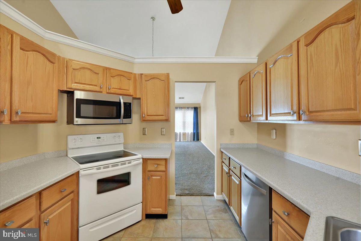 191 Hawthorne Court Reading, PA 19610 - Photo 4 of 19