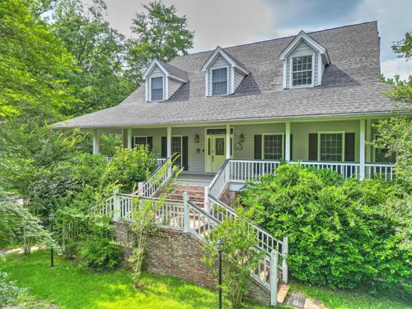 $950,000 | 137 Old Winter Road, Summerville, SC 29486