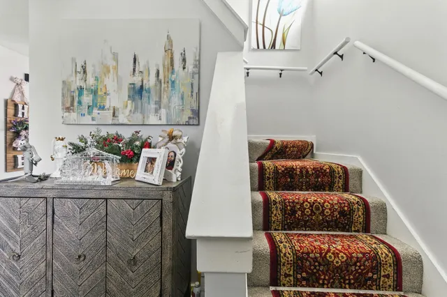 $395,000 | 20 Richardson Drive, Unit R, Derry, NH 03038