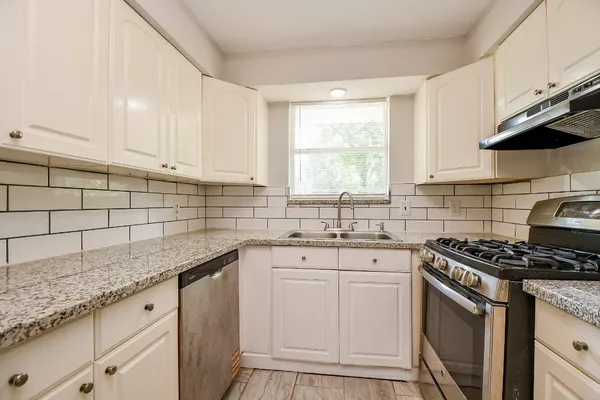 $1,899 | 5811 Greencraig Drive, Houston, TX 77035