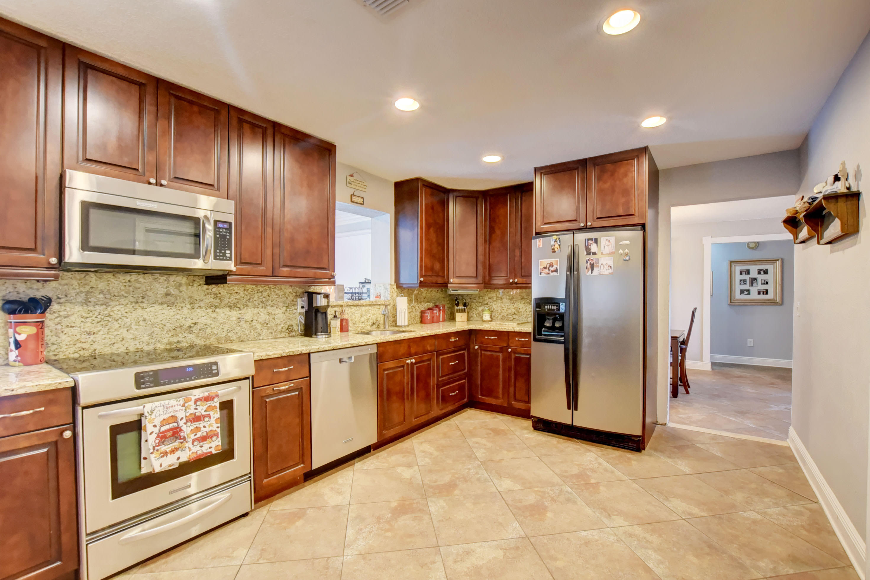 22548 Logwood Avenue Boca Raton, FL 33428 - Photo 12 of 40 22_dsc_0553and4more