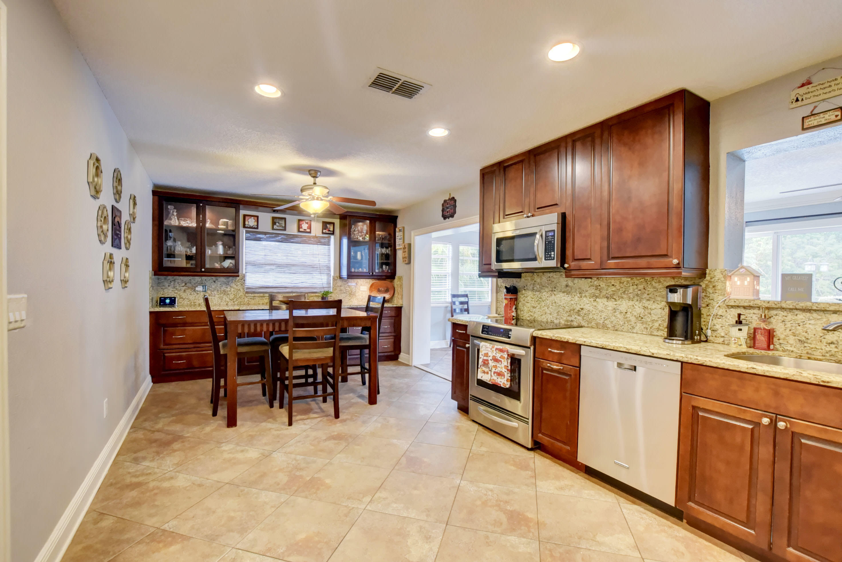 22548 Logwood Avenue Boca Raton, FL 33428 - Photo 14 of 40 24_dsc_0563and4more