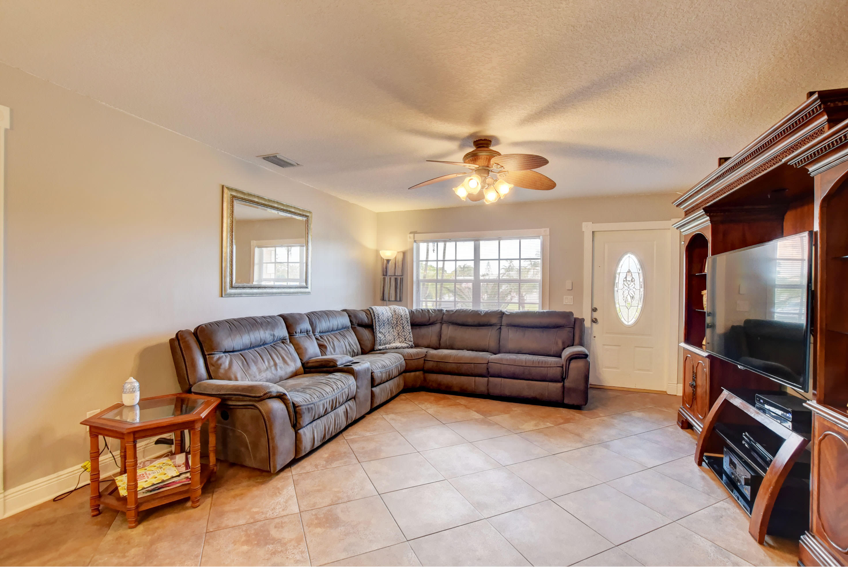 22548 Logwood Avenue Boca Raton, FL 33428 - Photo 7 of 40 17_dsc_0528and4more
