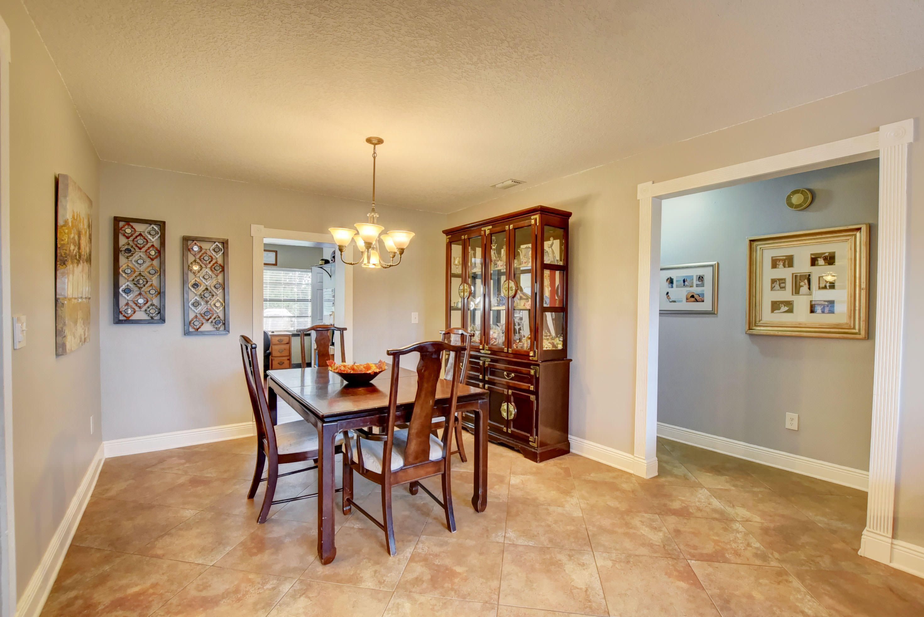 22548 Logwood Avenue Boca Raton, FL 33428 - Photo 9 of 40 19_dsc_0538and4more