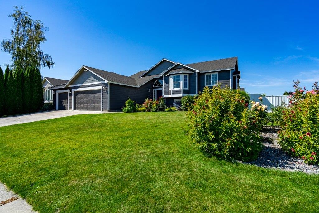 5313 North Calvin Road Spokane Valley, WA 99216 - Photo 1 of 36 Gallery Image 1