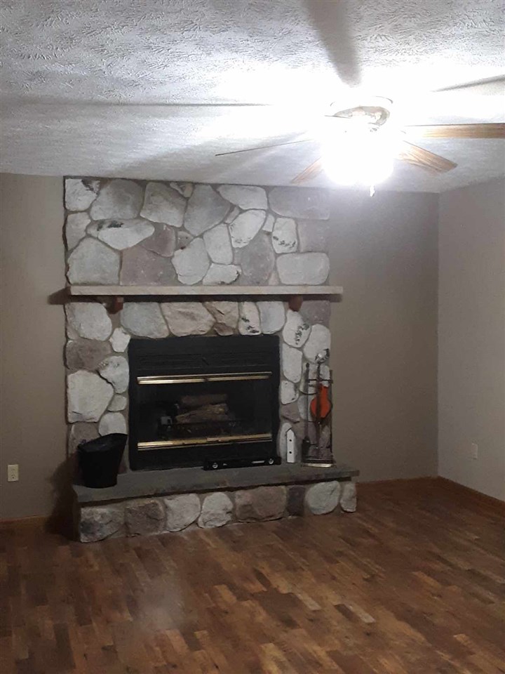 9968 Fenner Road Perry, MI 48872 - Photo 7 of 19