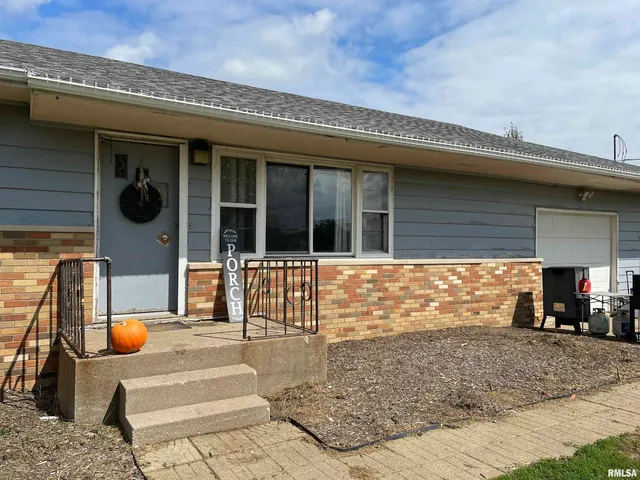 $595,000 | 488 Highway 116, Germantown Hills, IL 61548