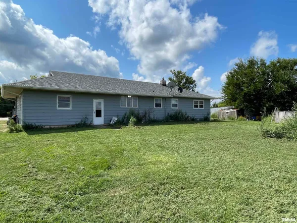 $595,000 | 488 Highway 116, Germantown Hills, IL 61548