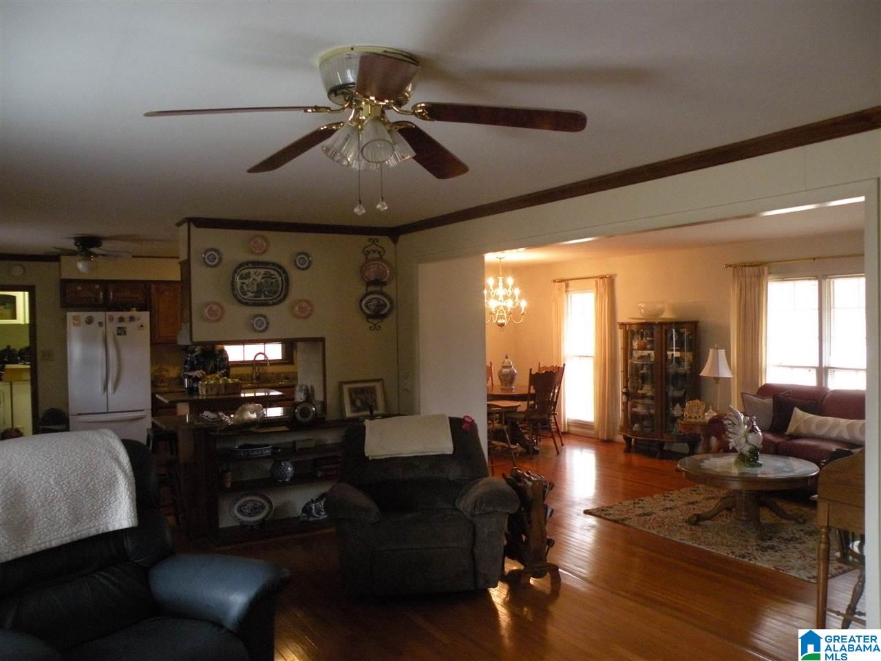 1100 Generose Street Sylacauga, AL 35151 - Photo 6 of 31