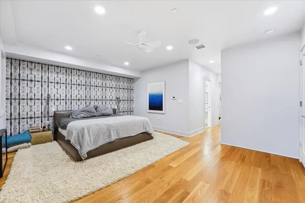 $3,000,000 | 1023 Washington Street, Unit 1, Hoboken, NJ 07030