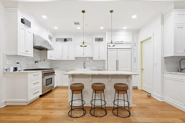 $3,000,000 | 1023 Washington Street, Unit 1, Hoboken, NJ 07030