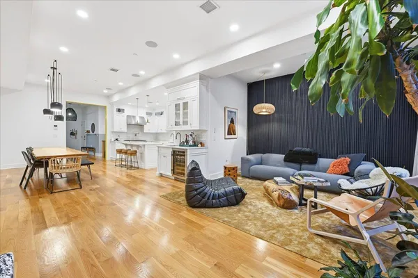 $3,000,000 | 1023 Washington Street, Unit 1, Hoboken, NJ 07030