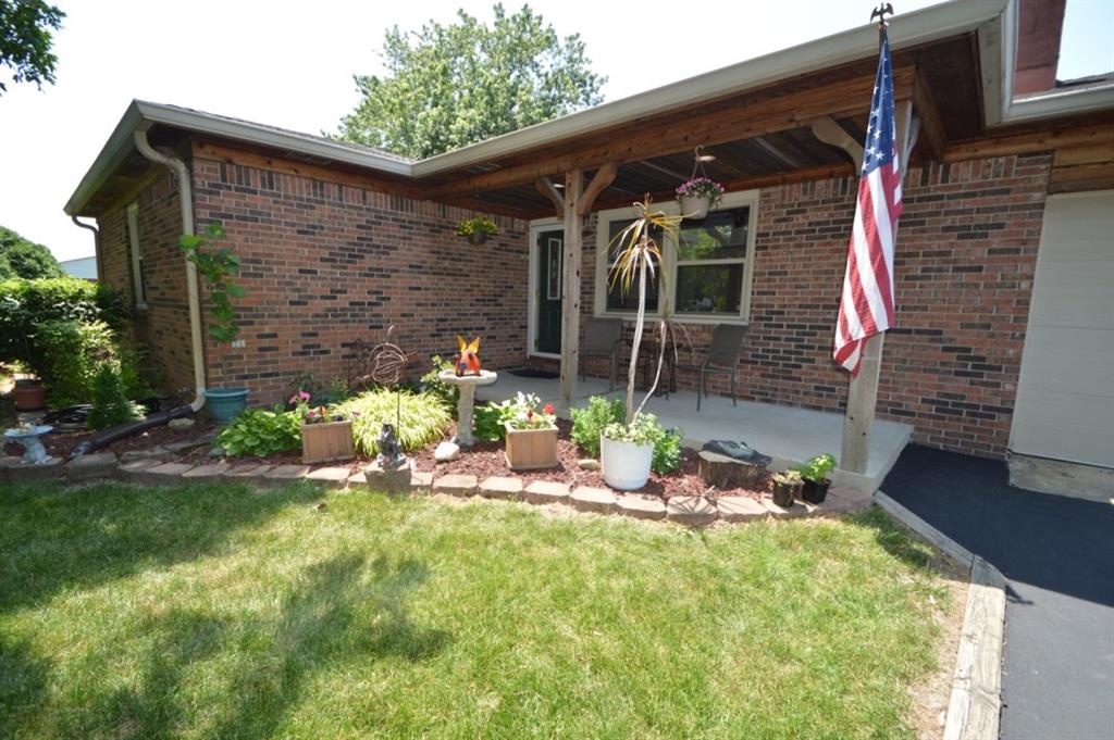 3552 Fisher Road Indianapolis, IN 46239 - Photo 3 of 27 Gallery Image 3