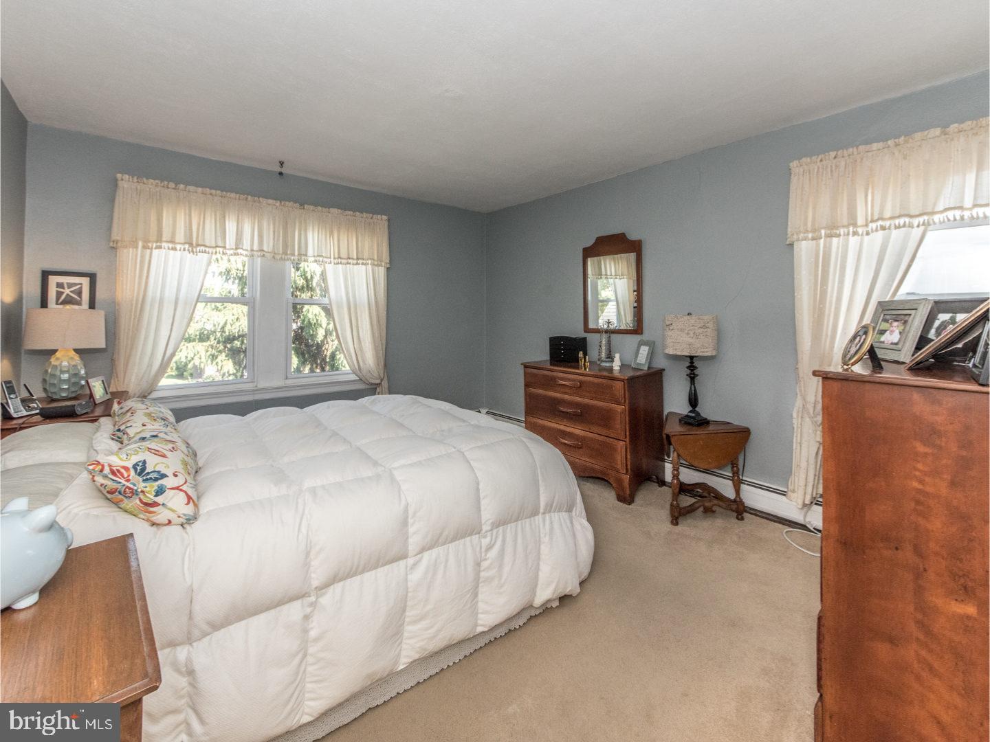 7421 Dungan Road Philadelphia, PA 19111 - Photo 12 of 25 Bedroom - Main