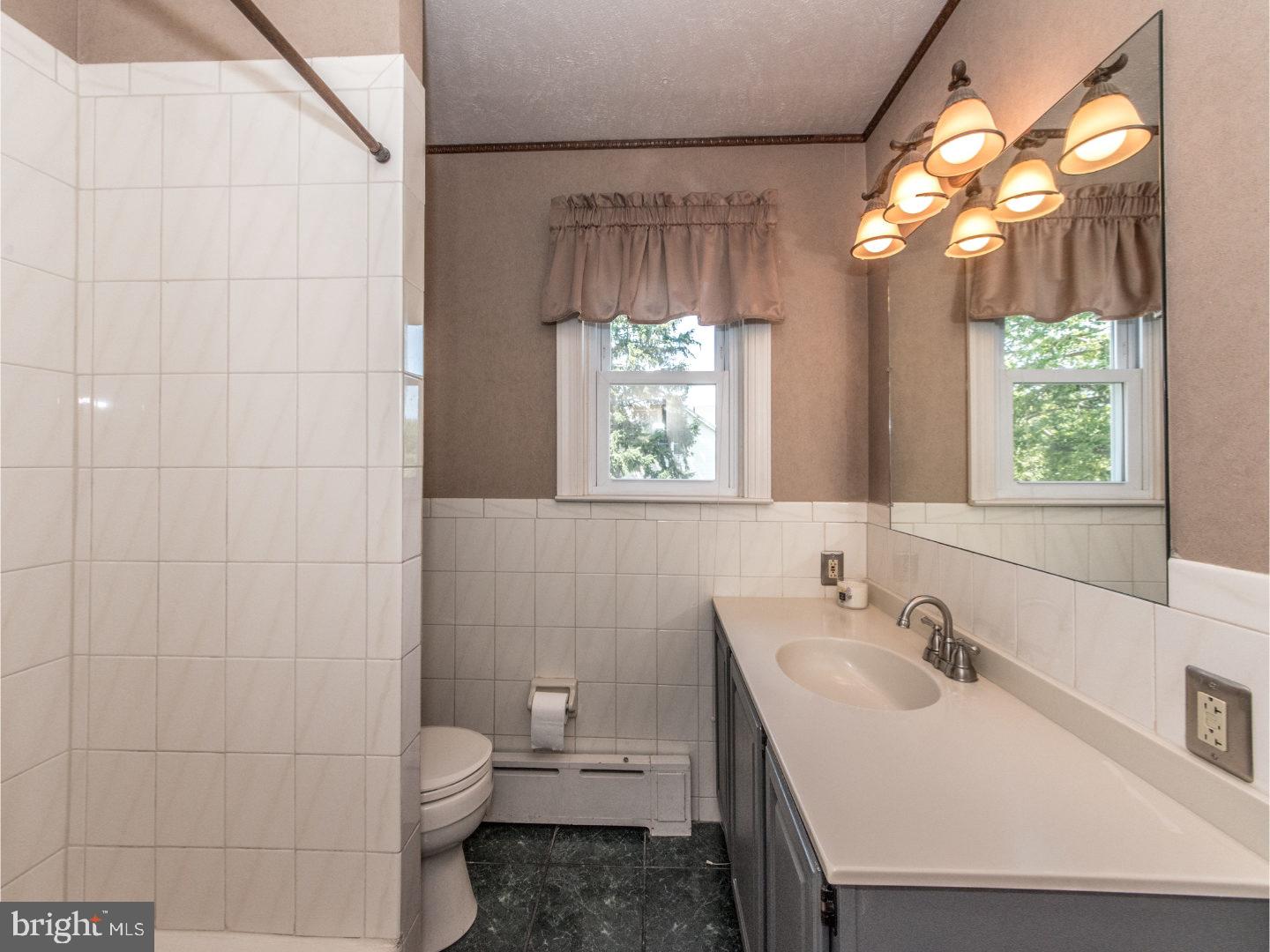 7421 Dungan Road Philadelphia, PA 19111 - Photo 14 of 25 Bathroom