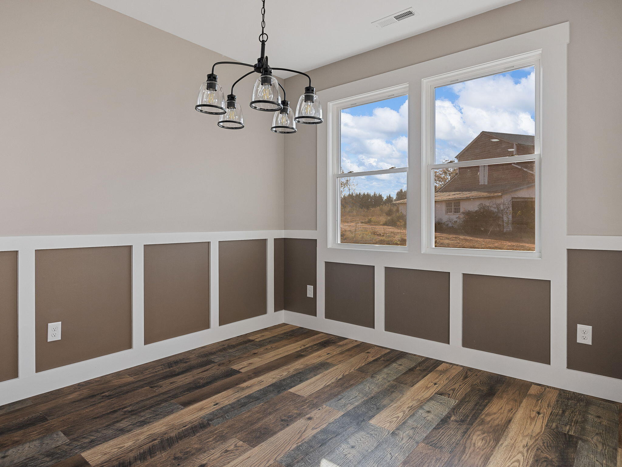 216 West Clark Road Inman, SC 29349 - Photo 14 of 28 16-web-or-mls-216WClark_016