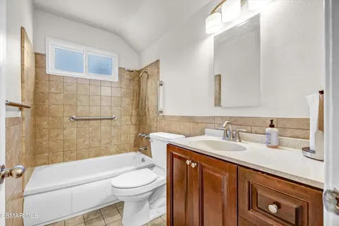 $755,000 | 17400 Cantlay Street, Lake Balboa, CA 91406