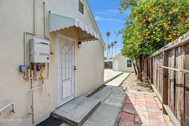 $755,000 | 17400 Cantlay Street, Lake Balboa, CA 91406