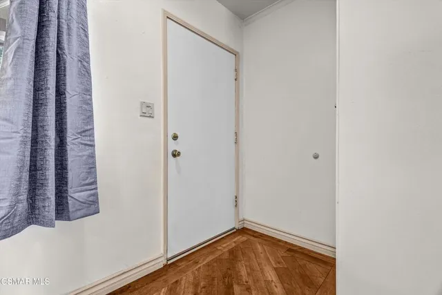 $755,000 | 17400 Cantlay Street, Lake Balboa, CA 91406