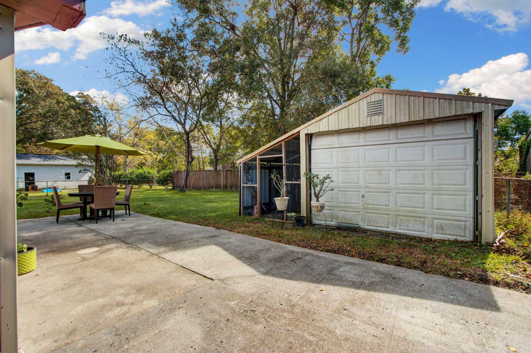 806 Beauregard Road Summerville, SC 29486 - Photo 24 of 31 806 Beauregard Rd, Summerville SC (24)