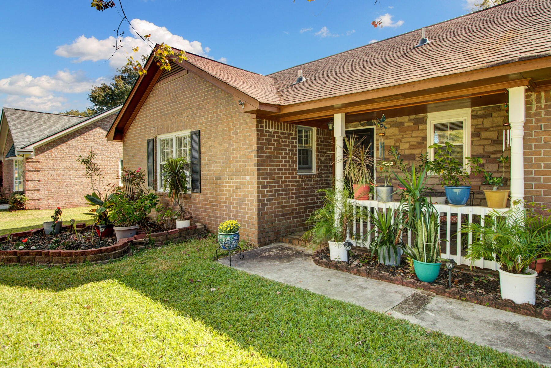 806 Beauregard Road Summerville, SC 29486 - Photo 4 of 31 806 Beauregard Rd, Summerville SC (4)