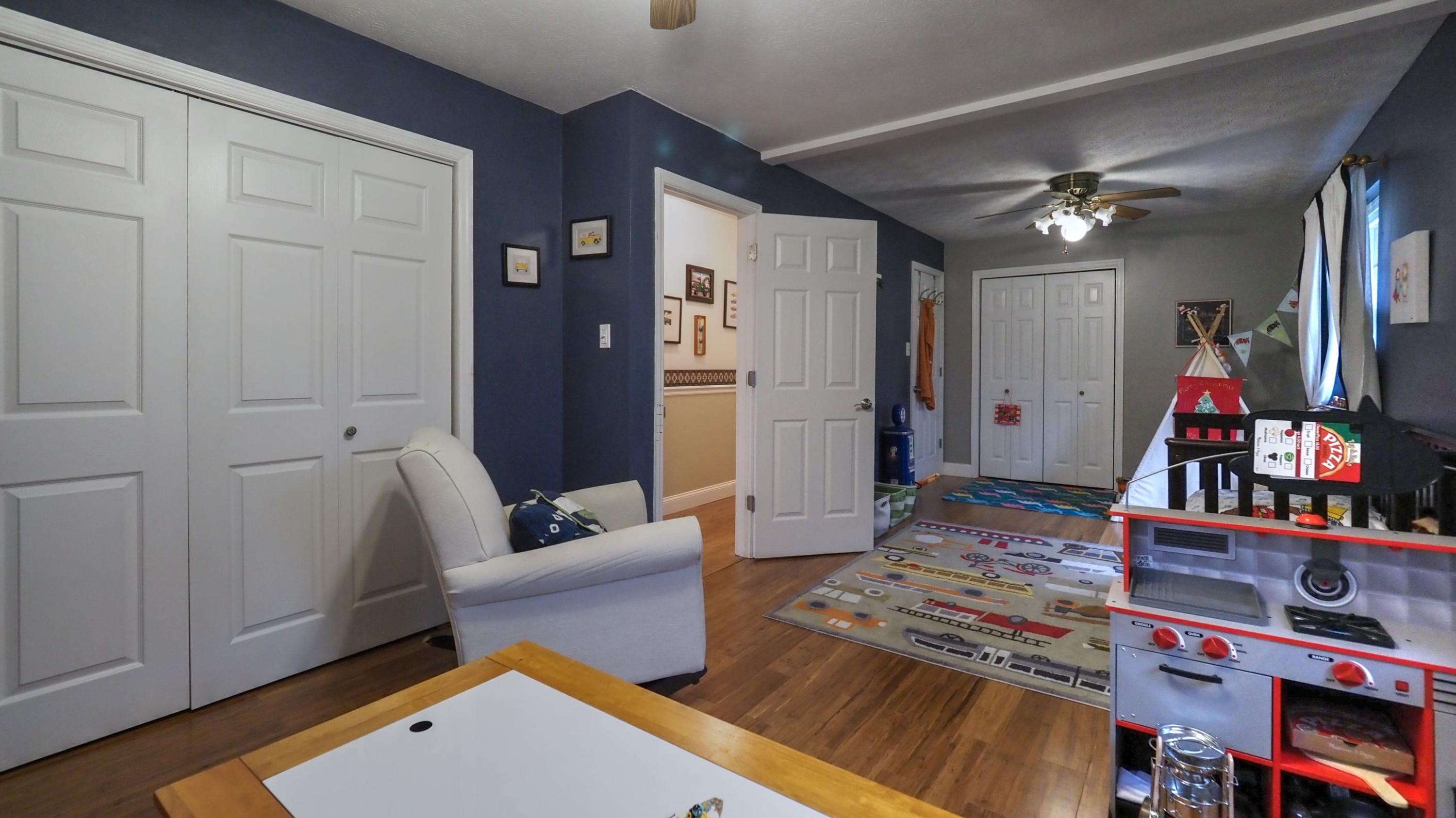 113 Morgan Road Oak Ridge, TN 37830 - Photo 20 of 25 2nd bedroom