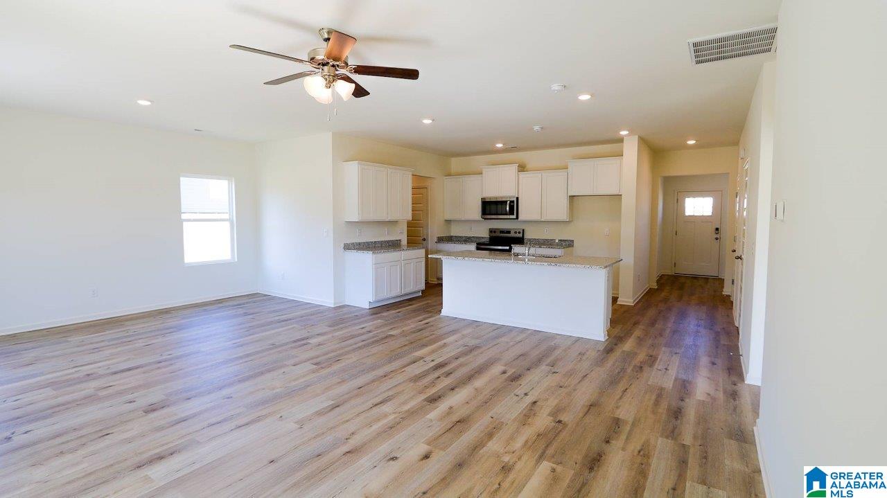 5139 Meadow Ridge Trail Bessemer, AL 35022 - Photo 12 of 36