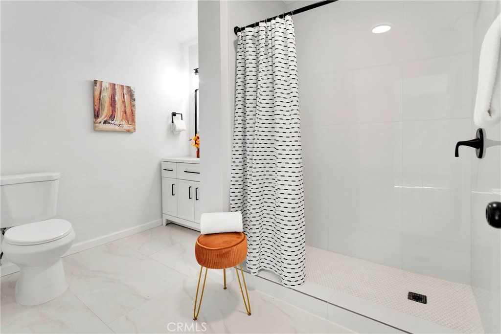 15847 Ute Road Apple Valley, CA 92307 - Photo 4 of 37