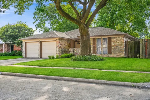 $249,900 | 6523 La Violetta Drive, Houston, TX 77083