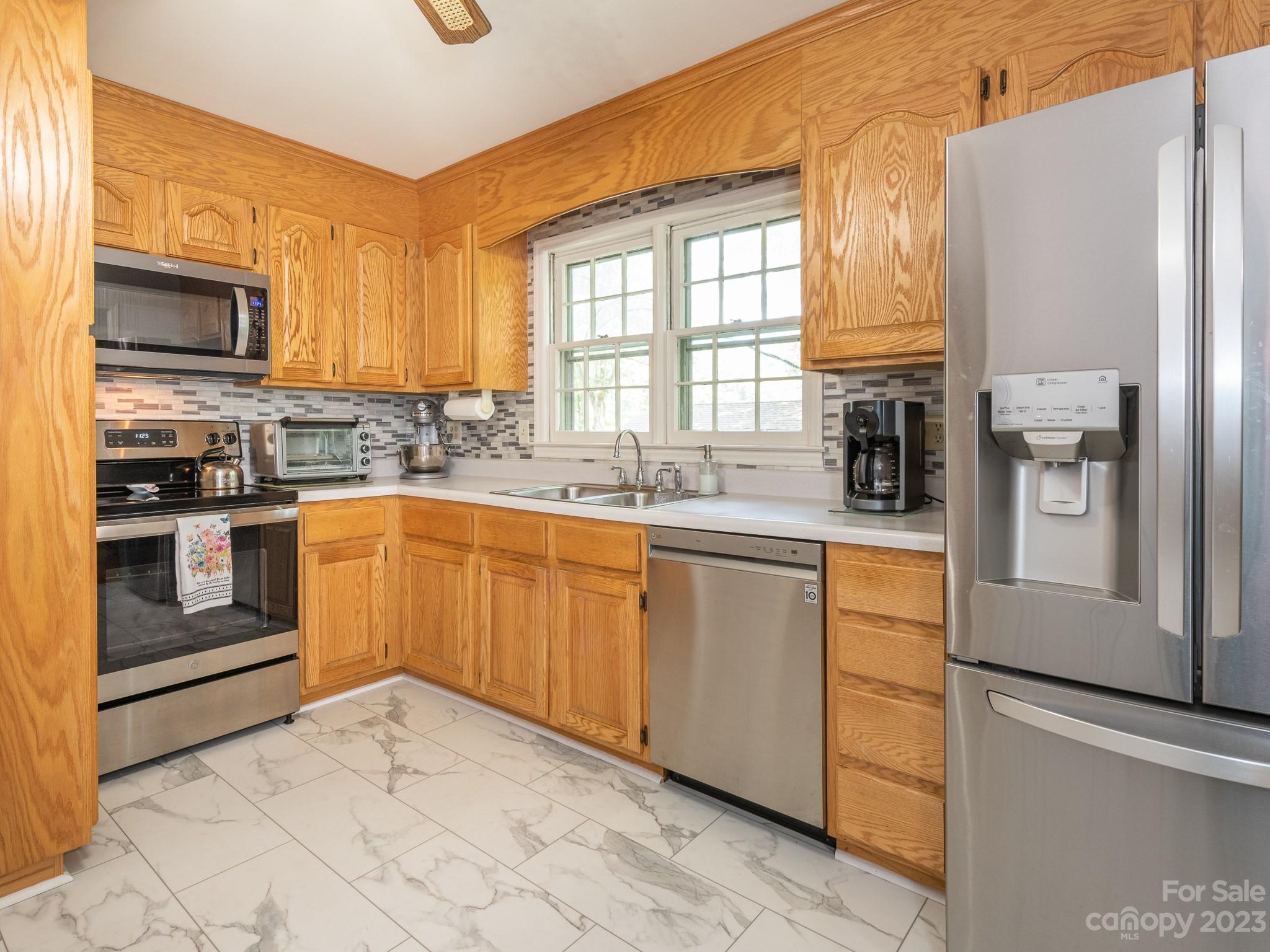 3340 Rea Road Charlotte, NC 28226 - Photo 18 of 40 Gallery Image 18