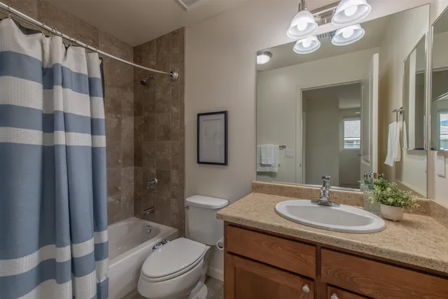 $925,000 | 24 Kakawahie Street, Unit 82, Wailuku, HI 96793