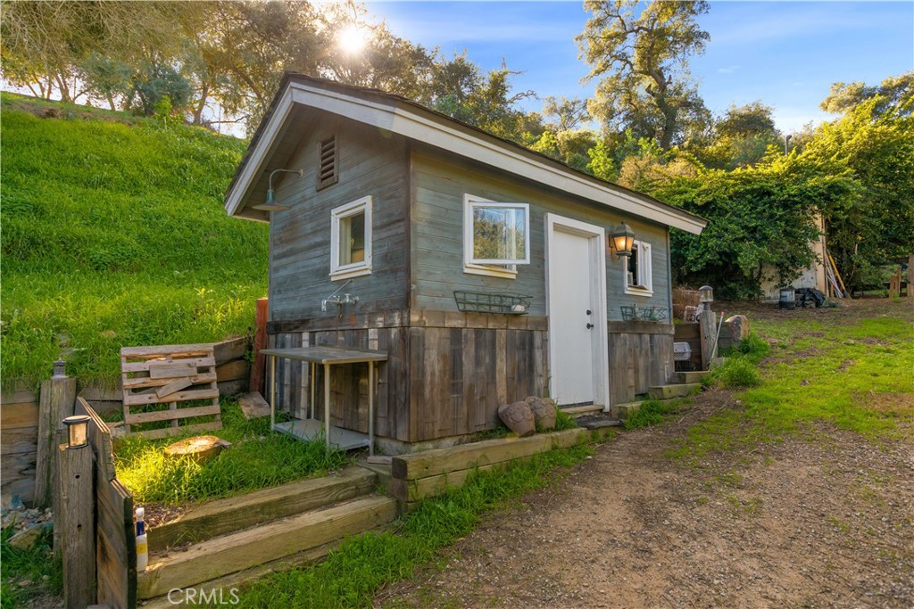 1027 Live Oak Park Road South Fallbrook, CA 92028 - Photo 34 of 36