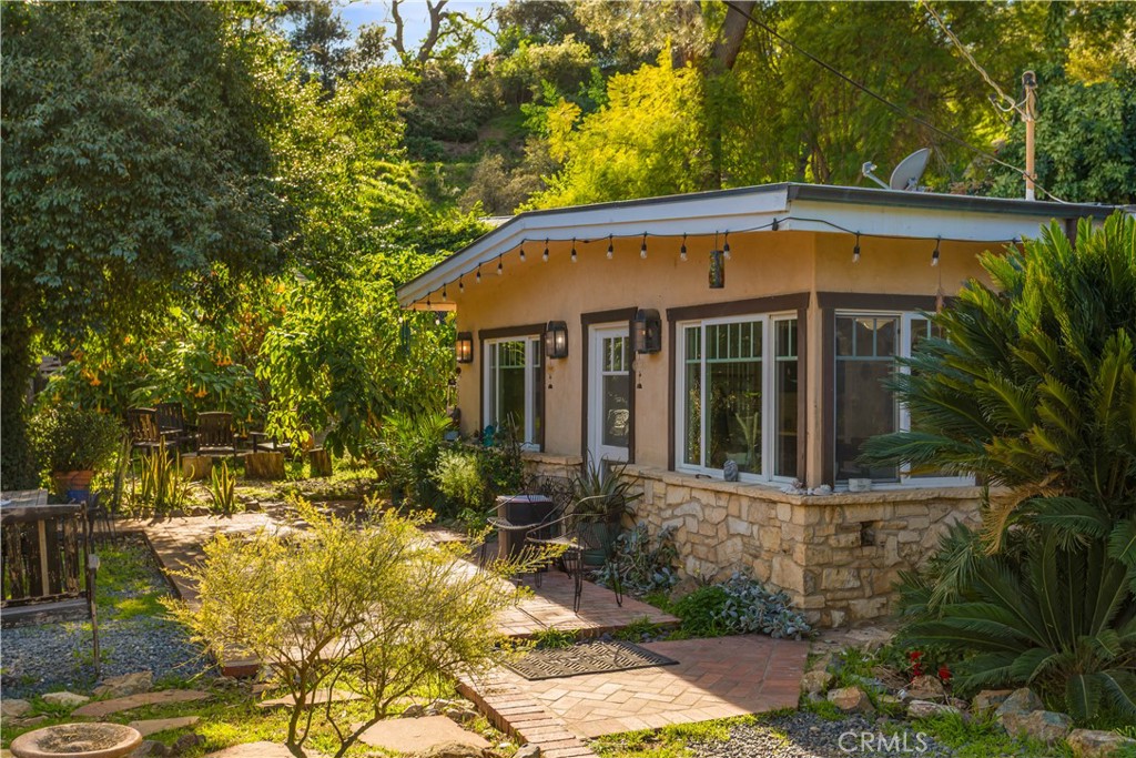 1027 Live Oak Park Road South Fallbrook, CA 92028 - Photo 5 of 37