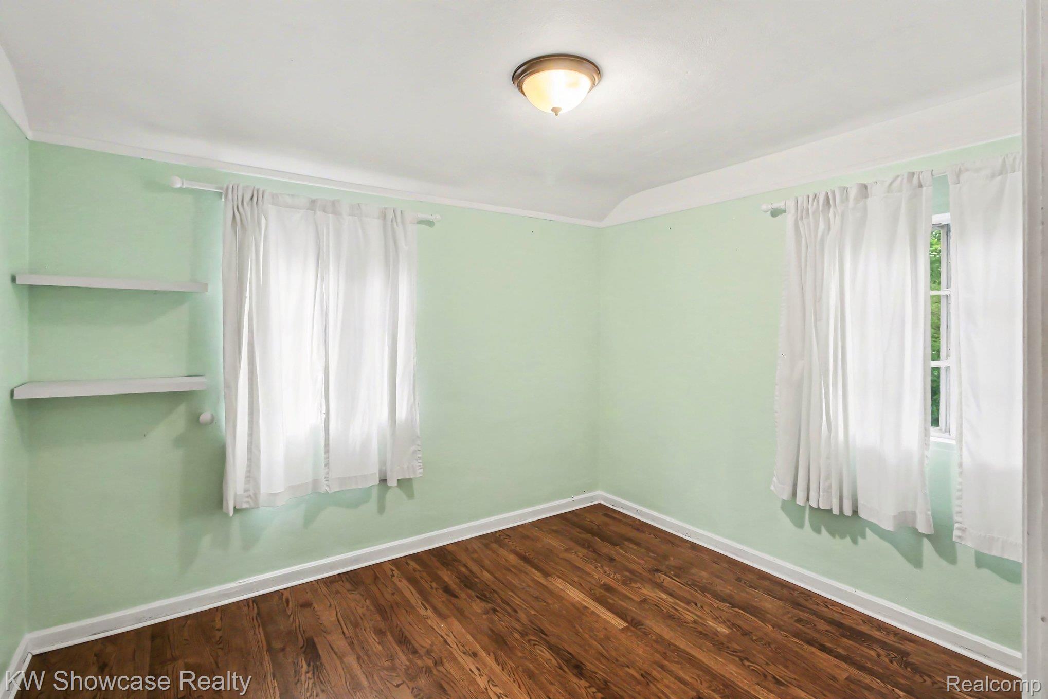 7361 Honeysuckle Road West Bloomfield, MI 48324 - Photo 13 of 40 013_file_1218.jpg
