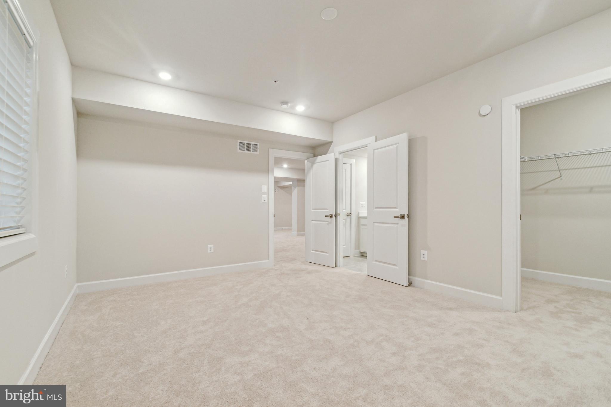 6536 Clubhouse Drive Laurel, MD 20708 - Photo 35 of 40 a view of an empty room