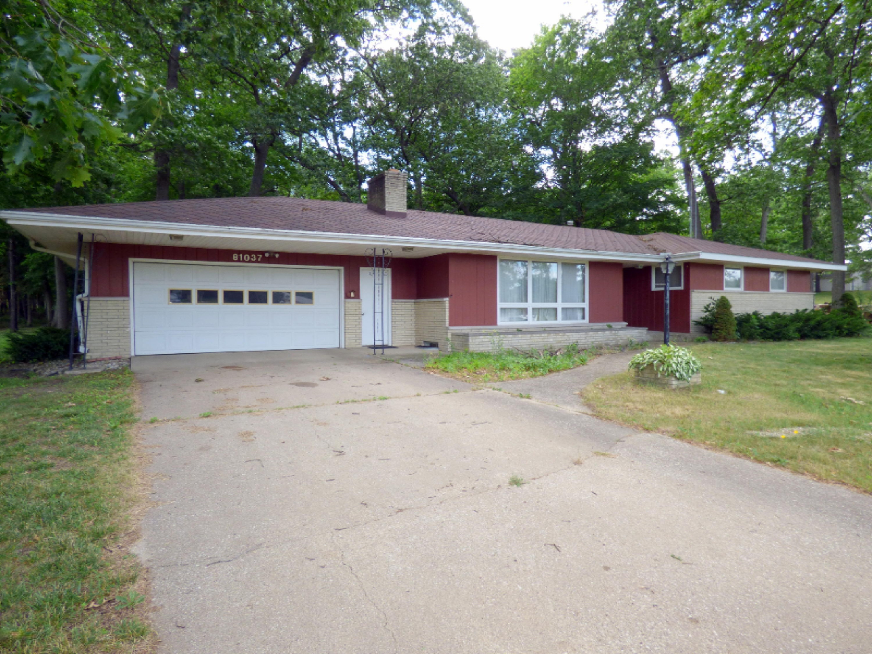 81037 Highway 51 Decatur, MI 49045 - Photo 14 of 16 P1100252