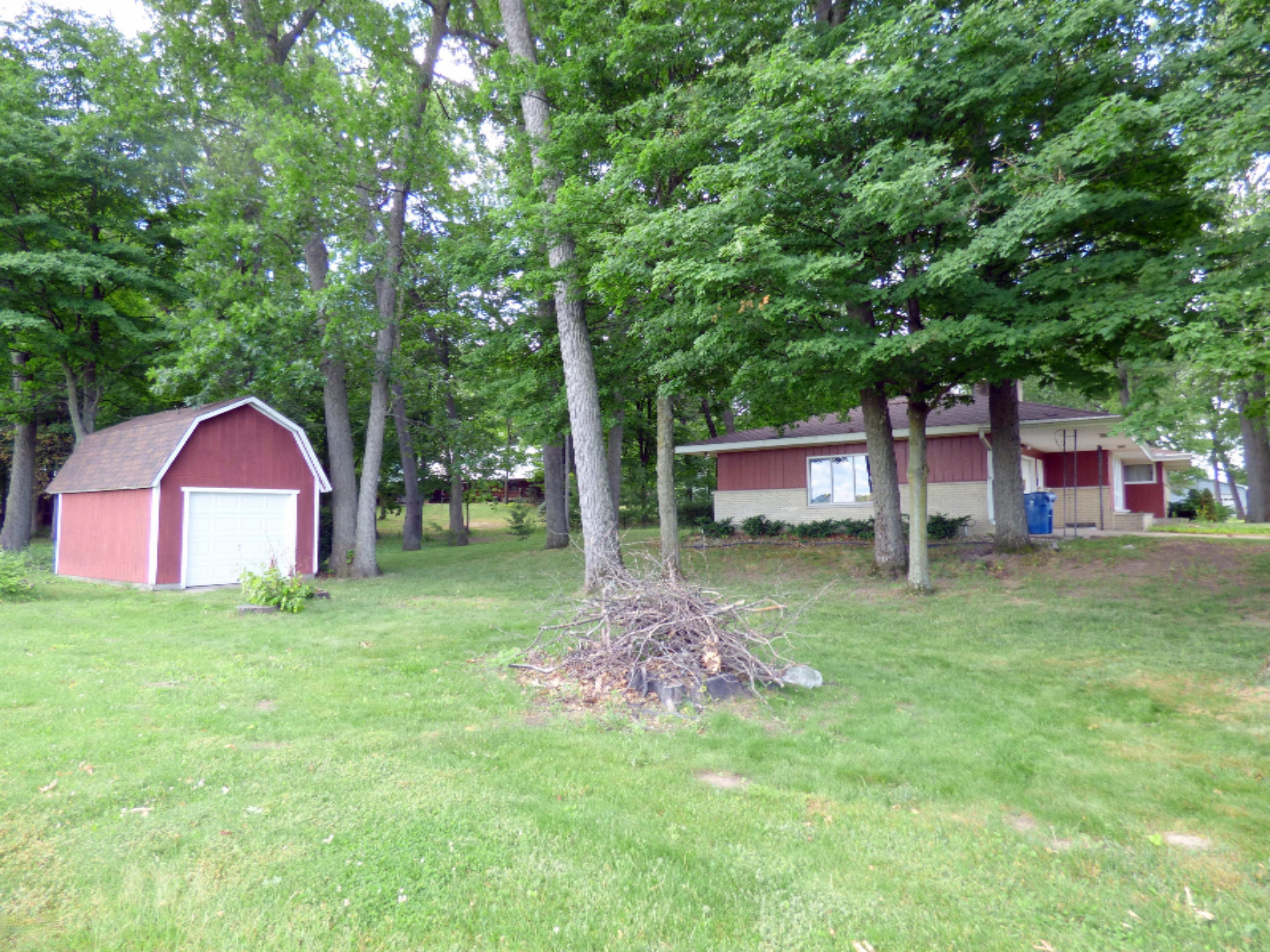 81037 Highway 51 Decatur, MI 49045 - Photo 8 of 16 P1100251