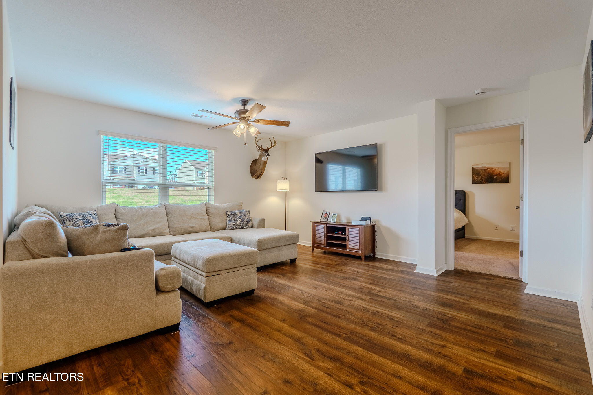 120 Riley Court Maynardville, TN 37807 - Photo 3 of 34 12-web-or-mls-_DSC5893-HDR