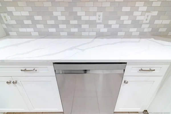 $3,200 | 356 Southeast Bloxham Way, Stuart, FL 34997