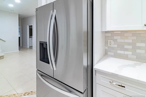 $3,200 | 356 Southeast Bloxham Way, Stuart, FL 34997