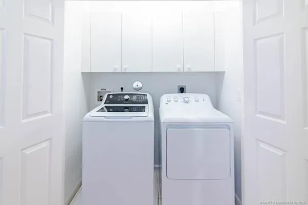 $3,200 | 356 Southeast Bloxham Way, Stuart, FL 34997