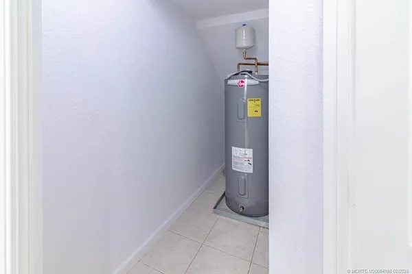 $3,200 | 356 Southeast Bloxham Way, Stuart, FL 34997