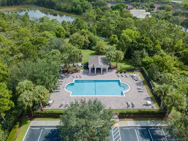 $3,200 | 356 Southeast Bloxham Way, Stuart, FL 34997